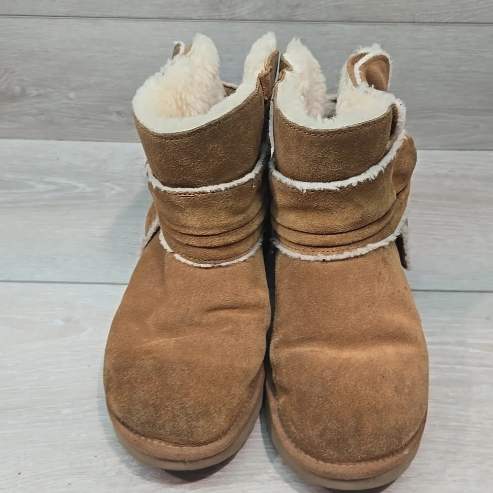 Ugg Australia Women Cozy Leather Bow Suede Sheepskin Boots Shoes Sz 7